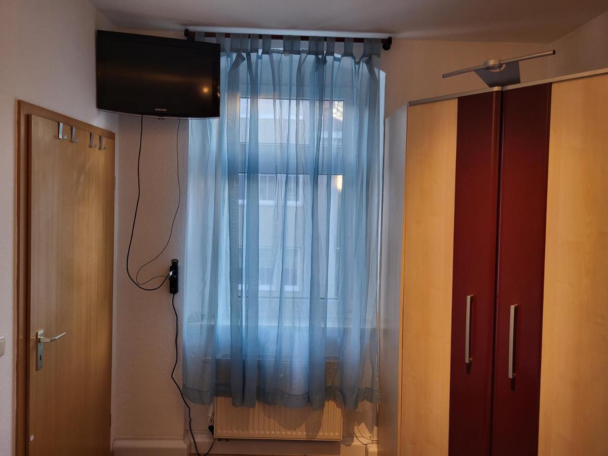 Ferienwohnung Ерфурт Екстериор снимка
